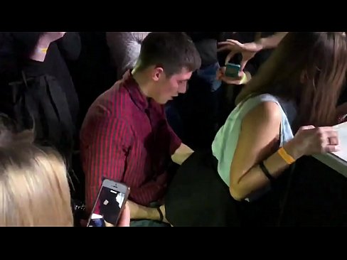 ❤️ سکس واقعی در یک کلوپ شبانه روسی. دختر 18 ساله روسی در مقعد و واژن در یک کلوپ شبانه فاک کرد ❤❌ فیلم پورنو در پورنو fa.filmepornonline.ru ❌️