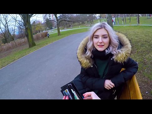 ❤️ برای پول، تقدیر از یک غریبه را قورت می دهد - کار بامزه در پارک اثر Eva Elfie ❤❌ فیلم پورنو در پورنو fa.filmepornonline.ru ❌️